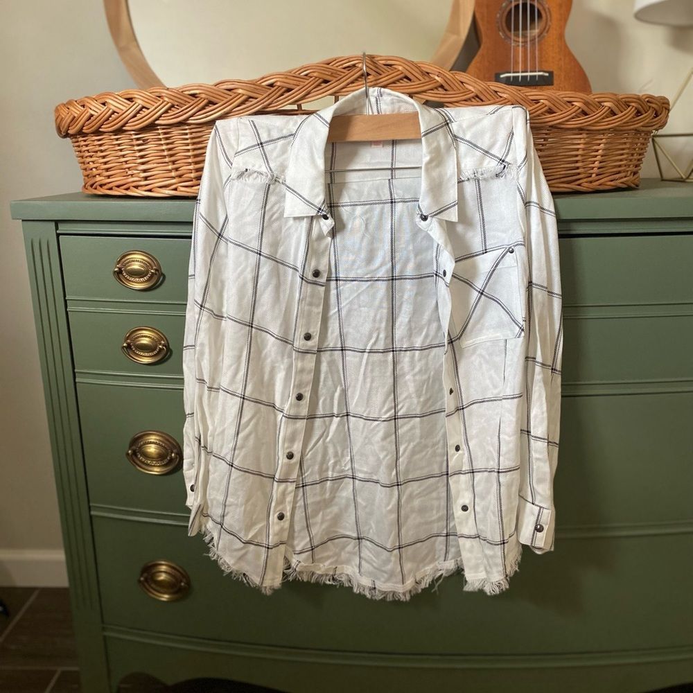 ⭐️Gianni Bini Girls Button Up